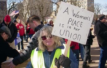 Study: Working Women Need Unions